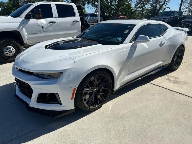 2019 Chevrolet Camaro Vehicle Photo in ROSENBERG, TX 77471-5675