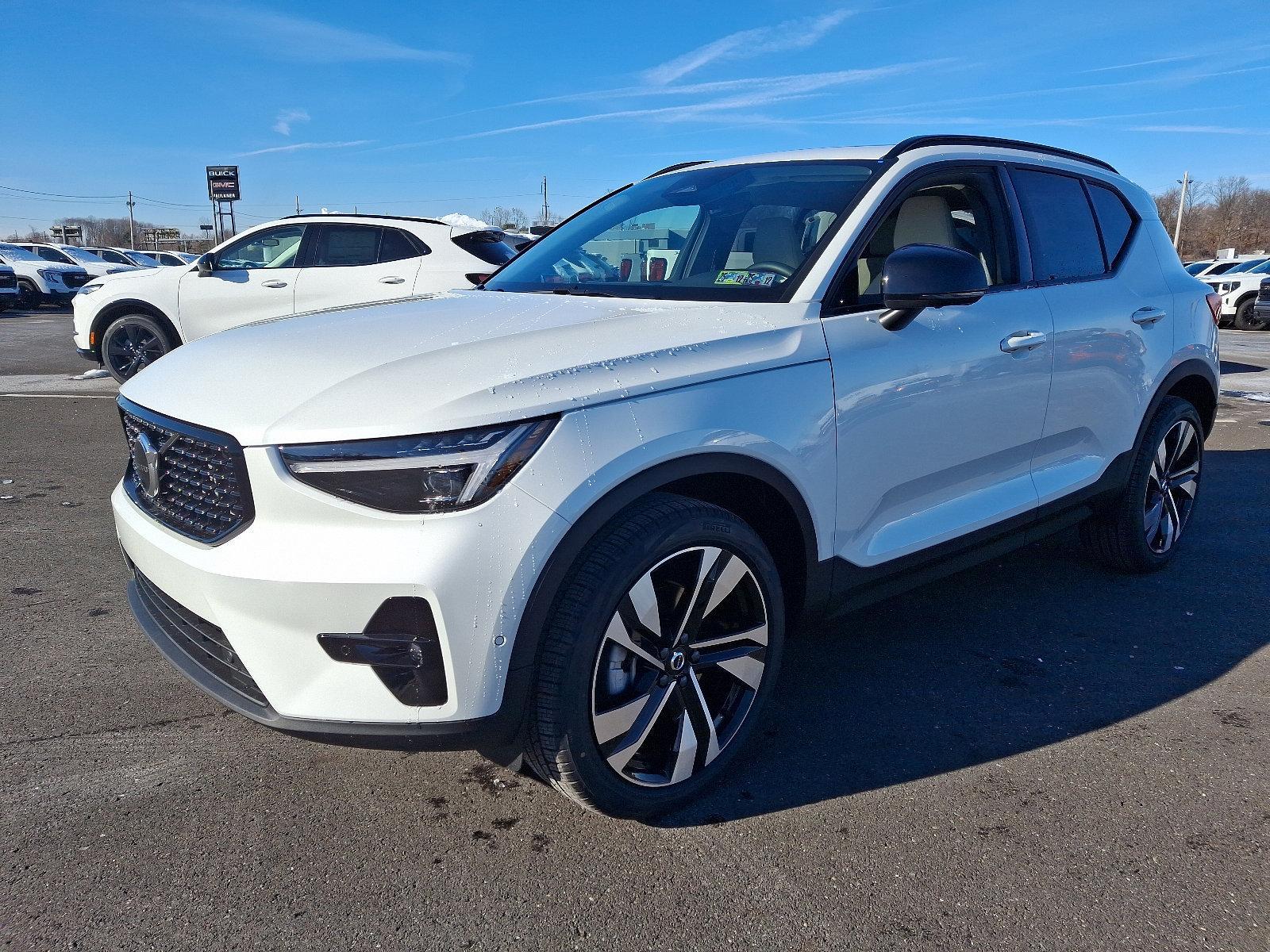2025 Volvo XC40 Vehicle Photo in Trevose, PA 19053