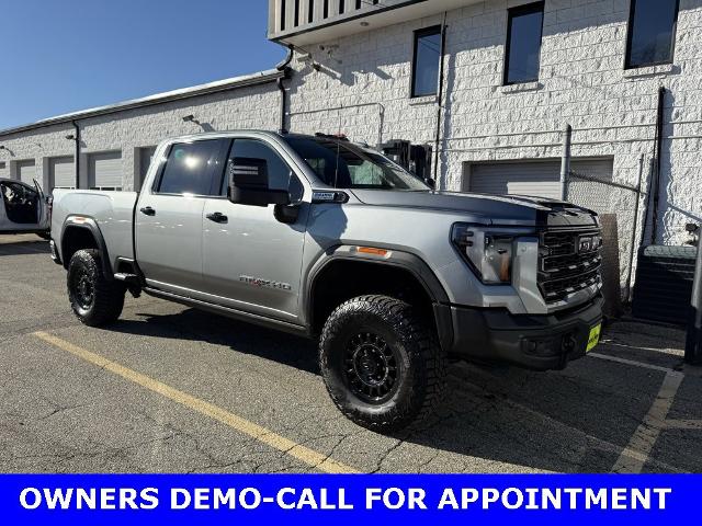 2025 GMC Sierra 2500 HD Vehicle Photo in CHICOPEE, MA 01020-5001