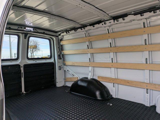 2022 GMC Savana Cargo Van Vehicle Photo in SELMA, TX 78154-1459