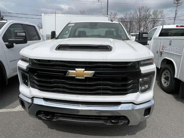 2024 Chevrolet Silverado 2500 HD Vehicle Photo in ALCOA, TN 37701-3235