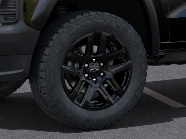 2025 Chevrolet Colorado Vehicle Photo in Roslyn, NY 11576