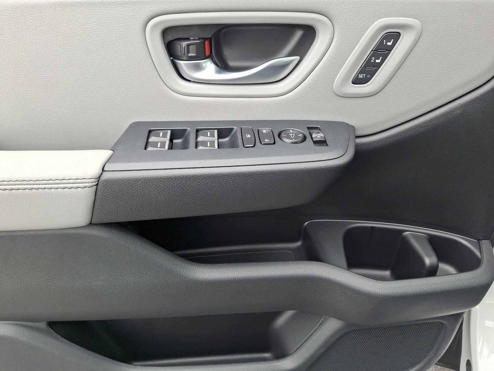 2025 Honda Pilot Vehicle Photo in Harrisburg, PA 17111