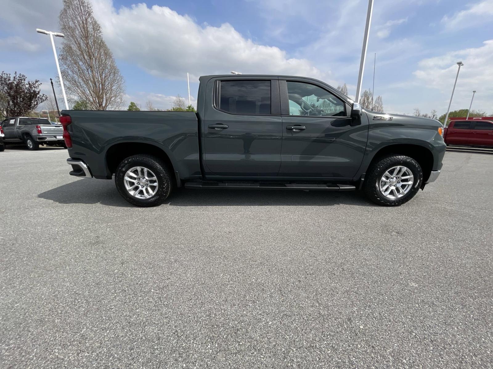 2025 Chevrolet Silverado 1500 Vehicle Photo in BENTONVILLE, AR 72712-4322