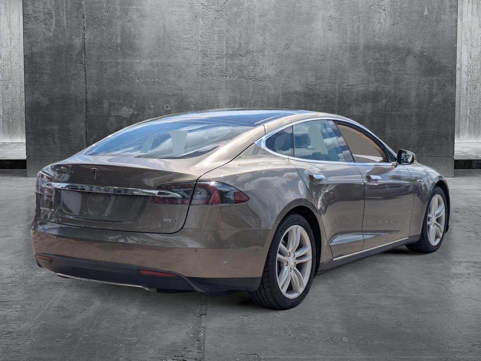 2015 Tesla Model S Vehicle Photo in GREENACRES, FL 33463-3207