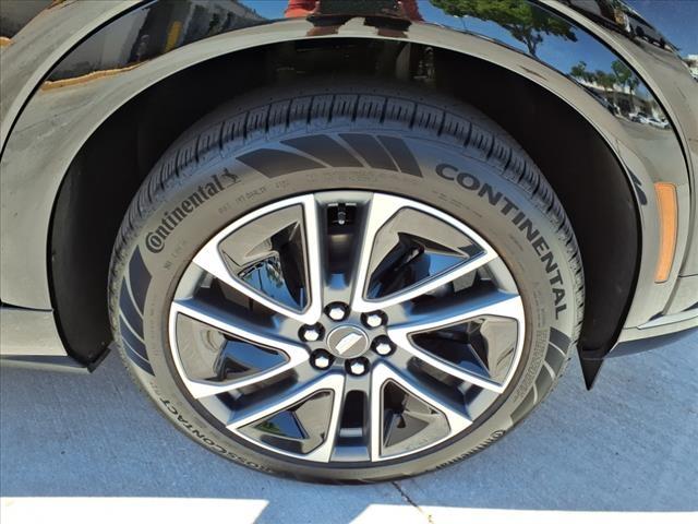 2025 Cadillac OPTIQ Vehicle Photo in TAMPA, FL 33612-3404