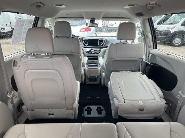 2018 Chrysler Pacifica Vehicle Photo in MEDINA, OH 44256-9631