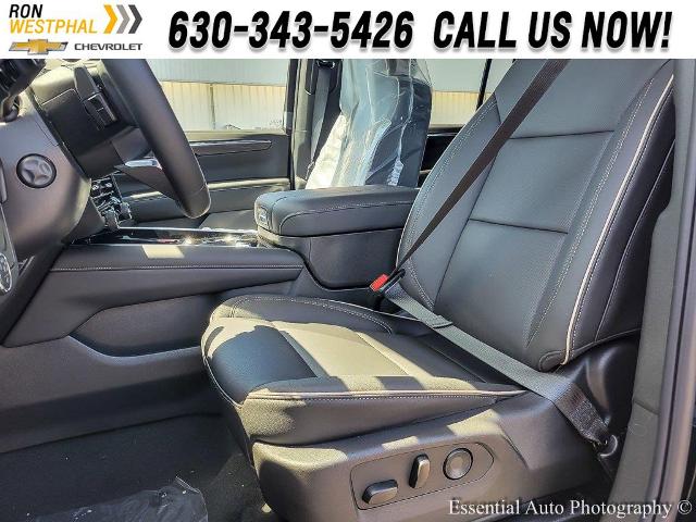 2025 Chevrolet Suburban Vehicle Photo in AURORA, IL 60503-9326