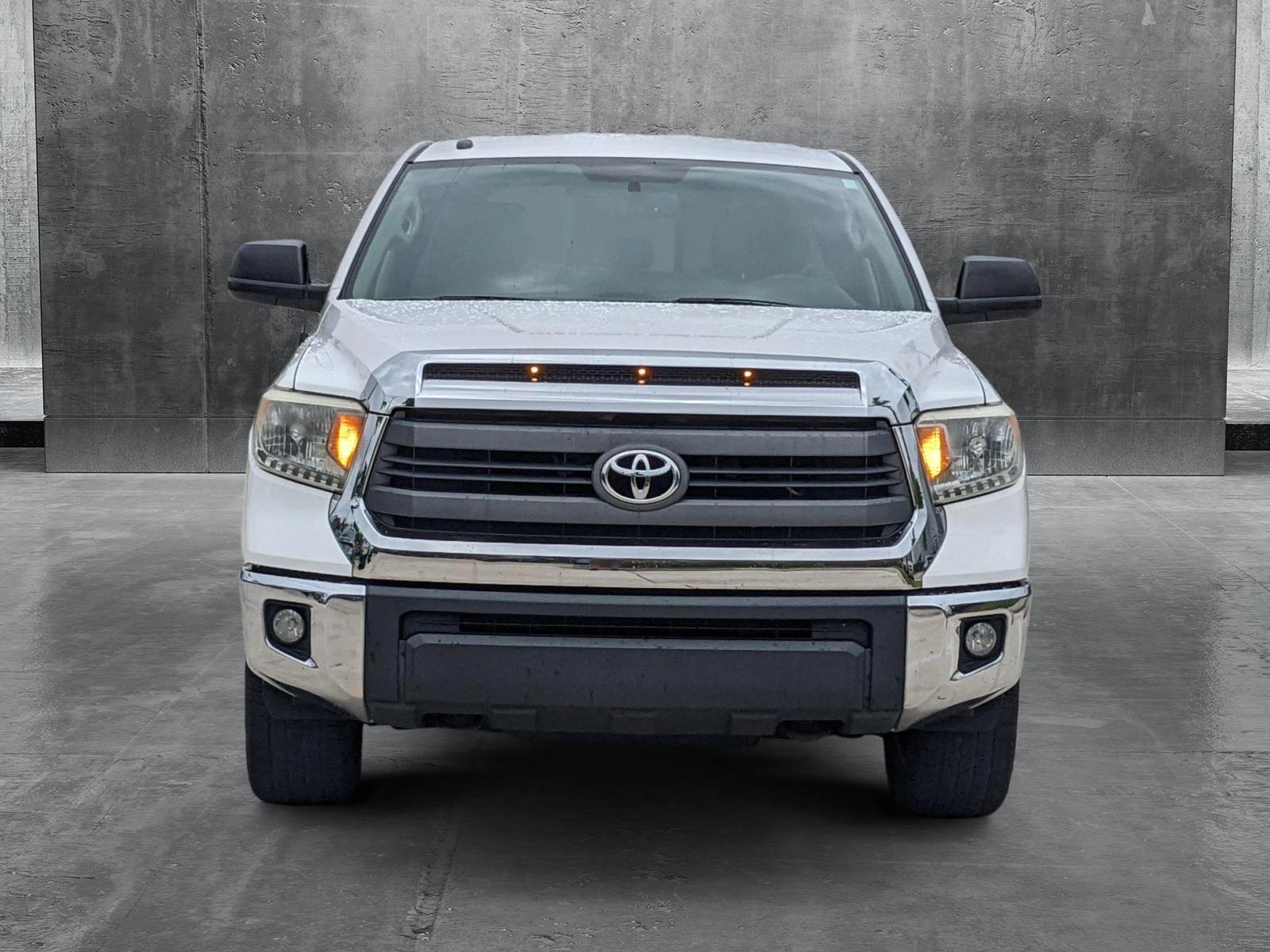 2014 Toyota Tundra 2WD Truck Vehicle Photo in Davie, FL 33331