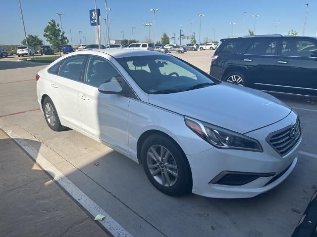 2016 Hyundai SONATA Vehicle Photo in Grapevine, TX 76051
