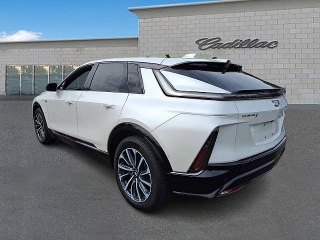 2024 Cadillac LYRIQ Vehicle Photo in TREVOSE, PA 19053-4984