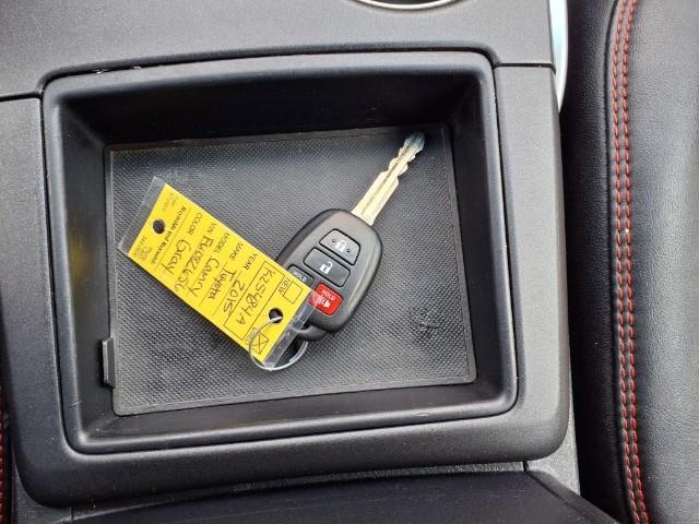 2015 Toyota Camry Vehicle Photo in Oshkosh, WI 54904
