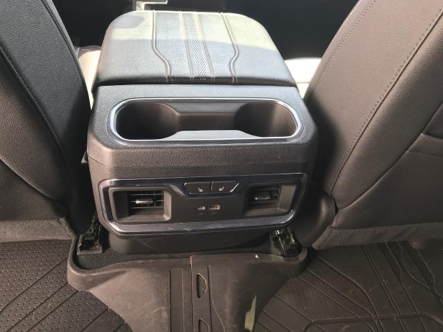 2023 Chevrolet Silverado 1500 Vehicle Photo in GREEN BAY, WI 54303-3330