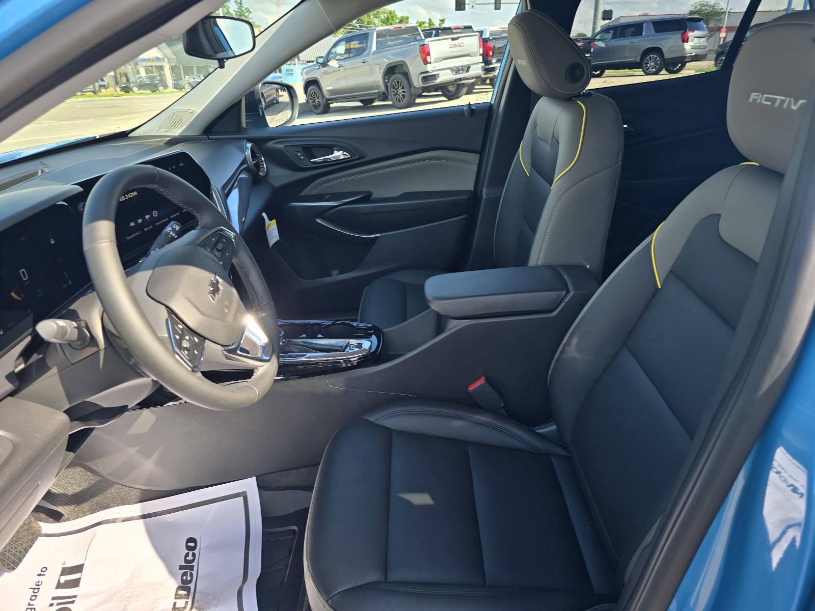 2025 Chevrolet Trax Vehicle Photo in Rolla, MO 65401