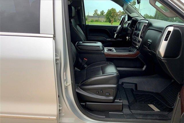 2019 GMC Sierra 2500 HD Vehicle Photo in TOPEKA, KS 66609-0000