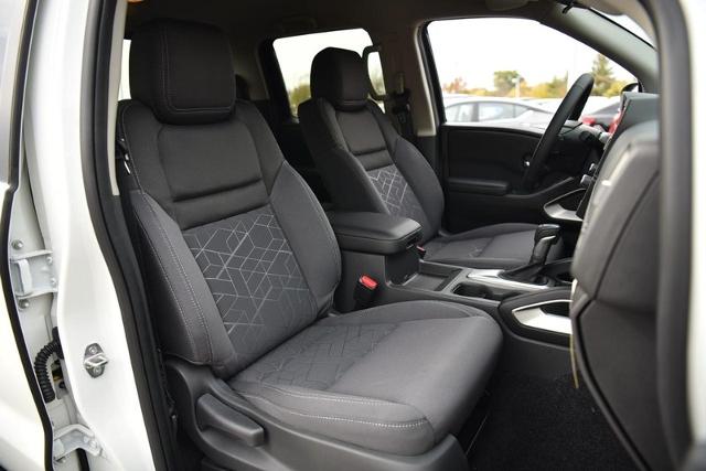 2025 Nissan Frontier Vehicle Photo in Ballwin, MO 63011