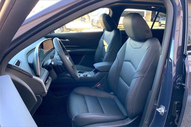 2025 Cadillac XT4 Vehicle Photo in KANSAS CITY, MO 64114-4545