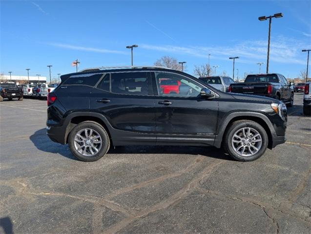 2024 GMC Terrain Vehicle Photo in AURORA, CO 80012-4011