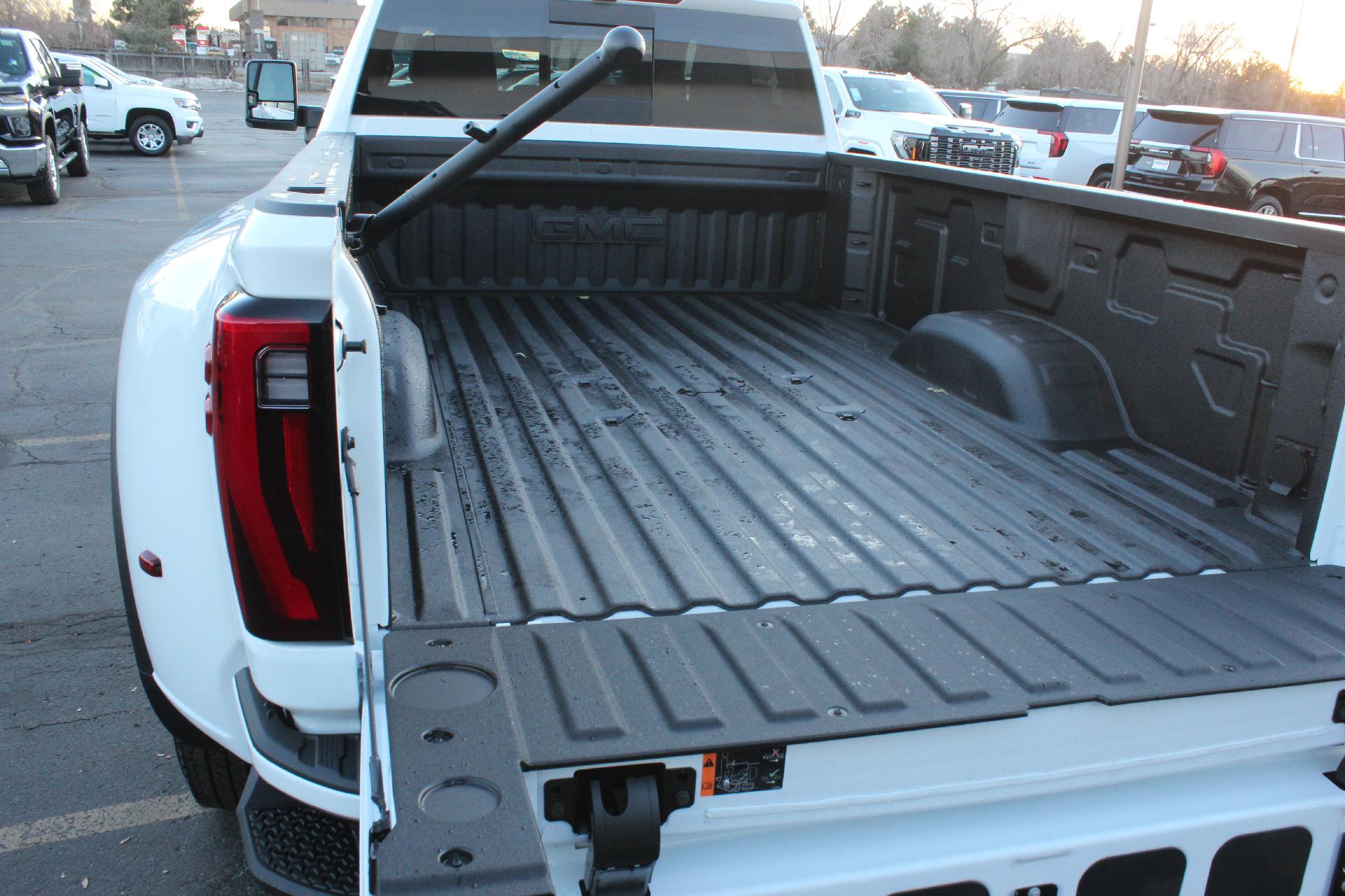 2025 GMC Sierra 3500 HD Vehicle Photo in AURORA, CO 80012-4011