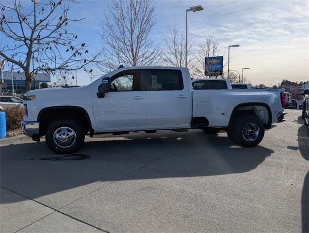 2025 Chevrolet Silverado 3500 HD Vehicle Photo in ENGLEWOOD, CO 80113-6708