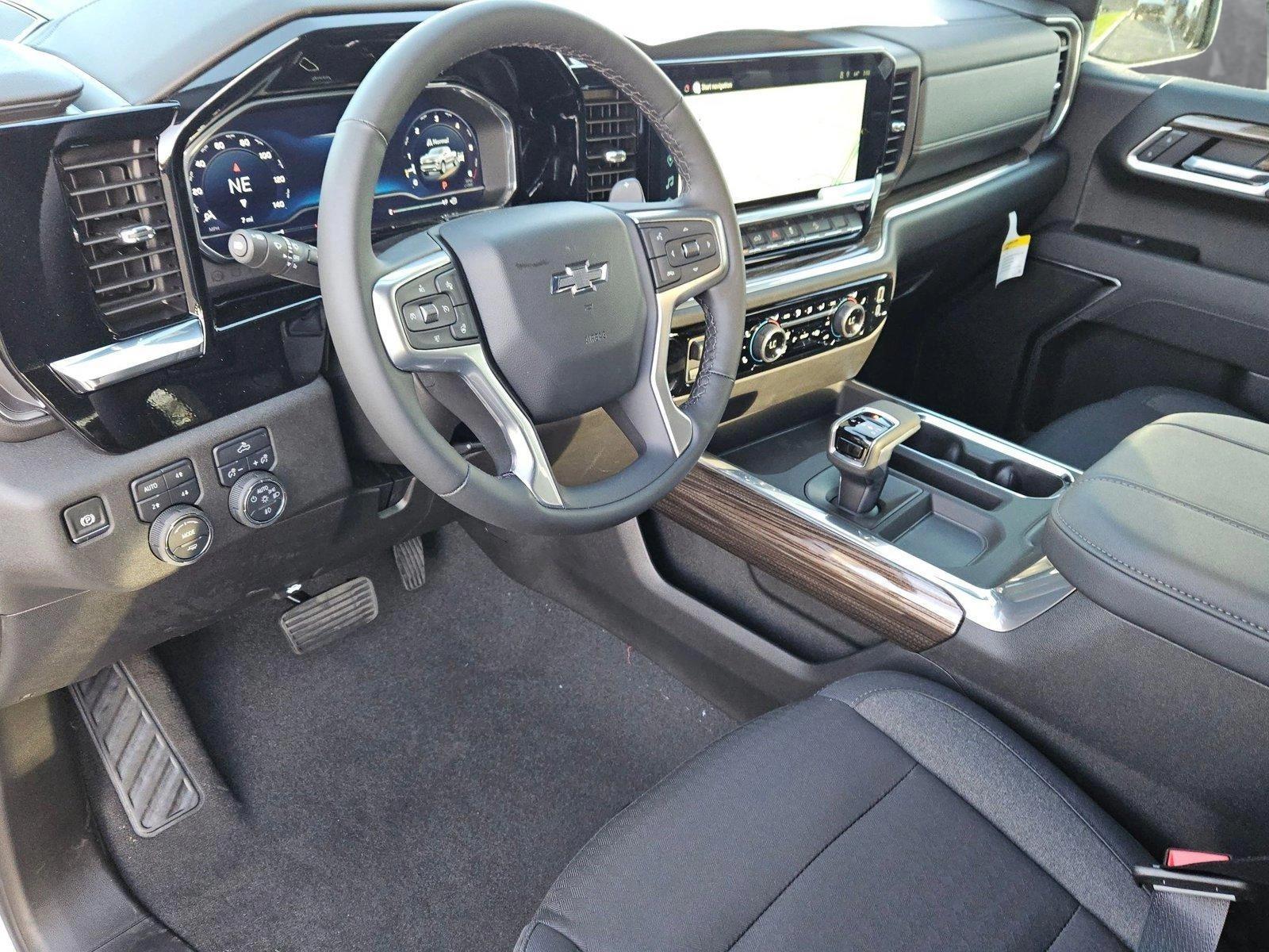 2025 Chevrolet Silverado 1500 Vehicle Photo in MESA, AZ 85206-4395
