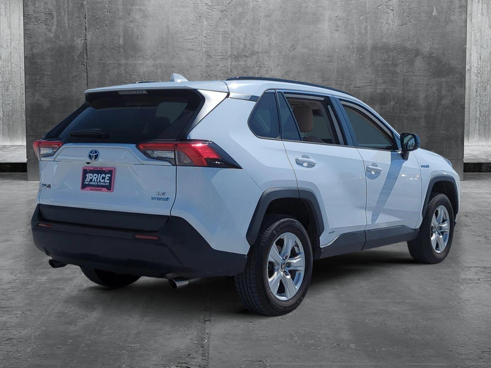 2021 Toyota RAV4 Vehicle Photo in Ft. Myers, FL 33907