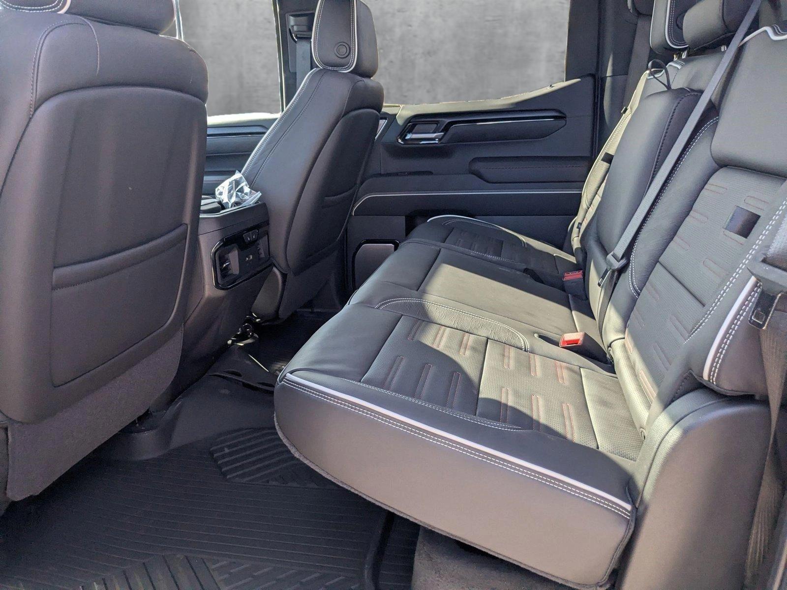 2025 GMC Sierra 1500 Vehicle Photo in LONE TREE, CO 80124-2750