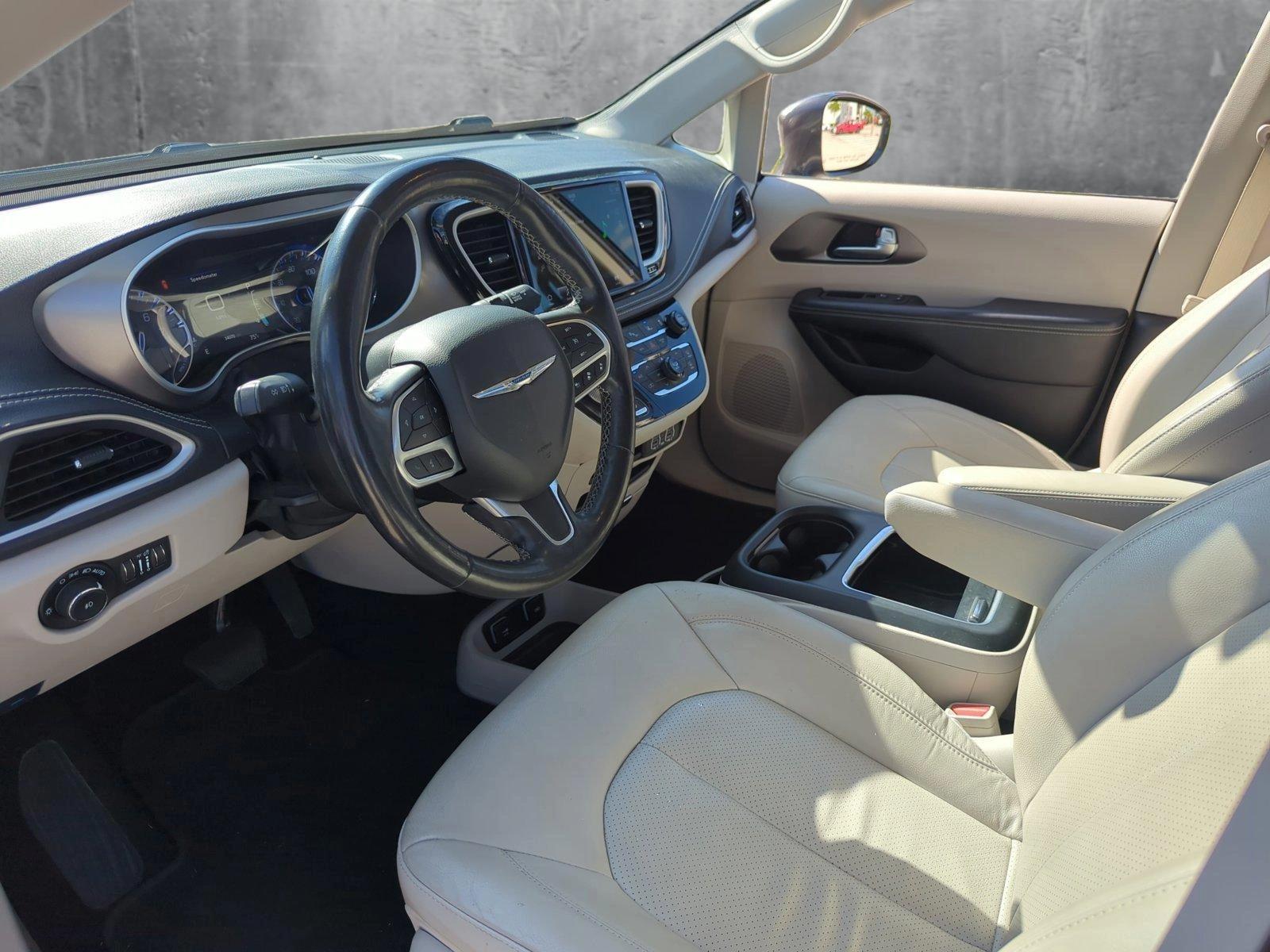 2021 Chrysler Pacifica Vehicle Photo in Pembroke Pines, FL 33027