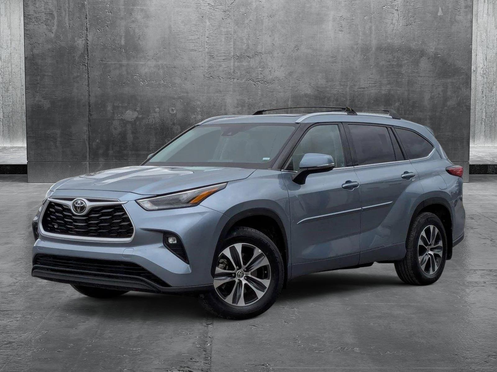 2022 Toyota Highlander Vehicle Photo in Spokane Valley, WA 99212