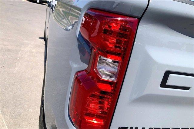 2024 Chevrolet Silverado 1500 Vehicle Photo in KANSAS CITY, MO 64114-4502