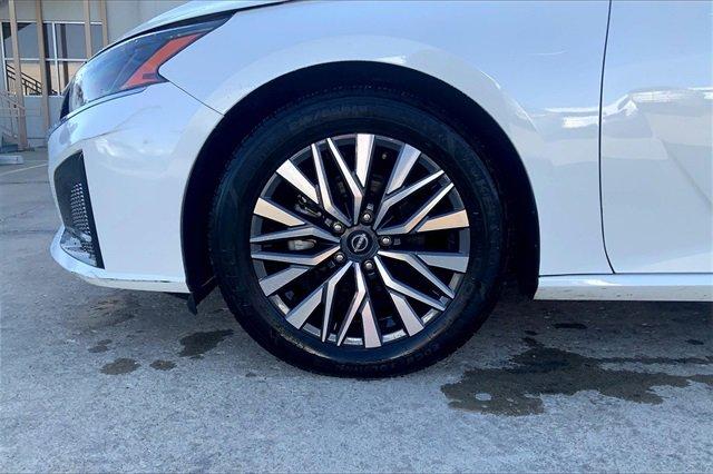 2023 Nissan Altima Vehicle Photo in TOPEKA, KS 66609-0000