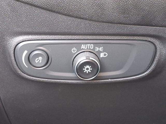 2024 Chevrolet Equinox Vehicle Photo in TREVOSE, PA 19053-4984