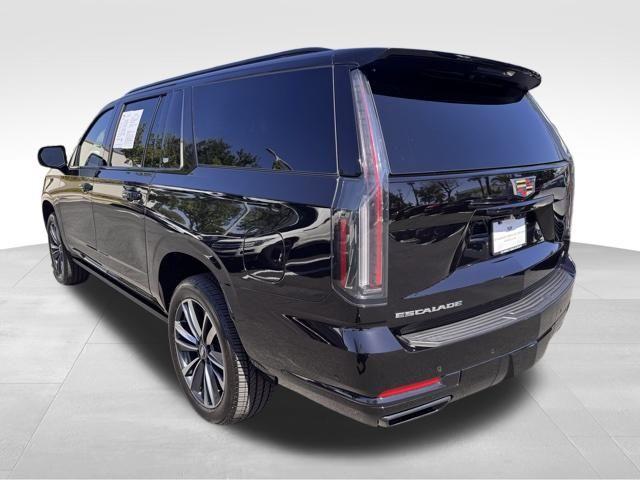 2025 Cadillac Escalade ESV Vehicle Photo in DELRAY BEACH, FL 33483-3294