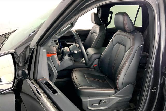 2024 Ford Expedition Vehicle Photo in Lees Summit, MO 64086