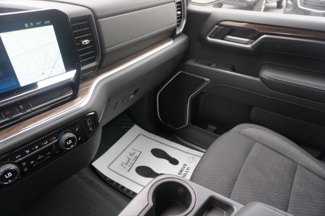2022 Chevrolet Silverado 1500 Vehicle Photo in FAIRMONT, WV 26554-2318