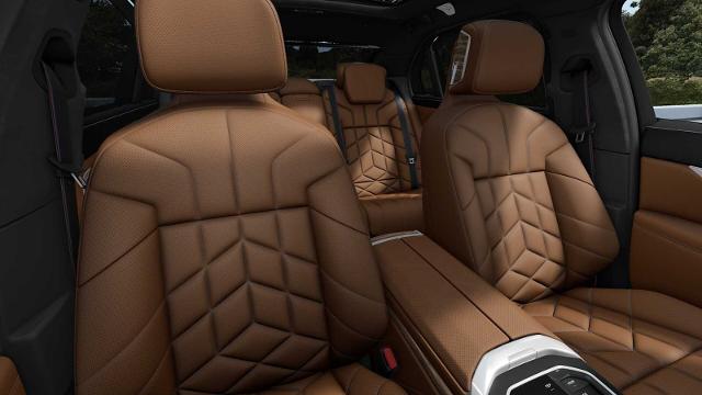 2025 BMW 760i xDrive Vehicle Photo in GRAPEVINE, TX 76051