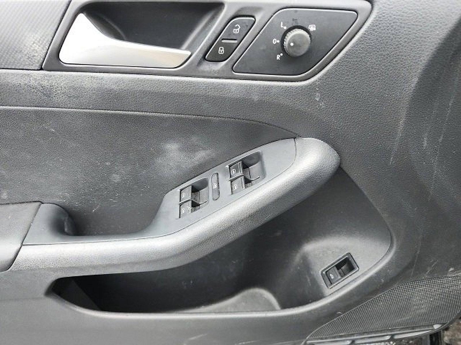 2014 Volkswagen Jetta Sedan Vehicle Photo in Harrisburg, PA 17111