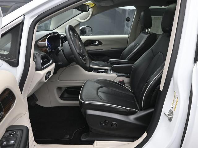 2023 Chrysler Pacifica Vehicle Photo in Cedar Rapids, IA 52402