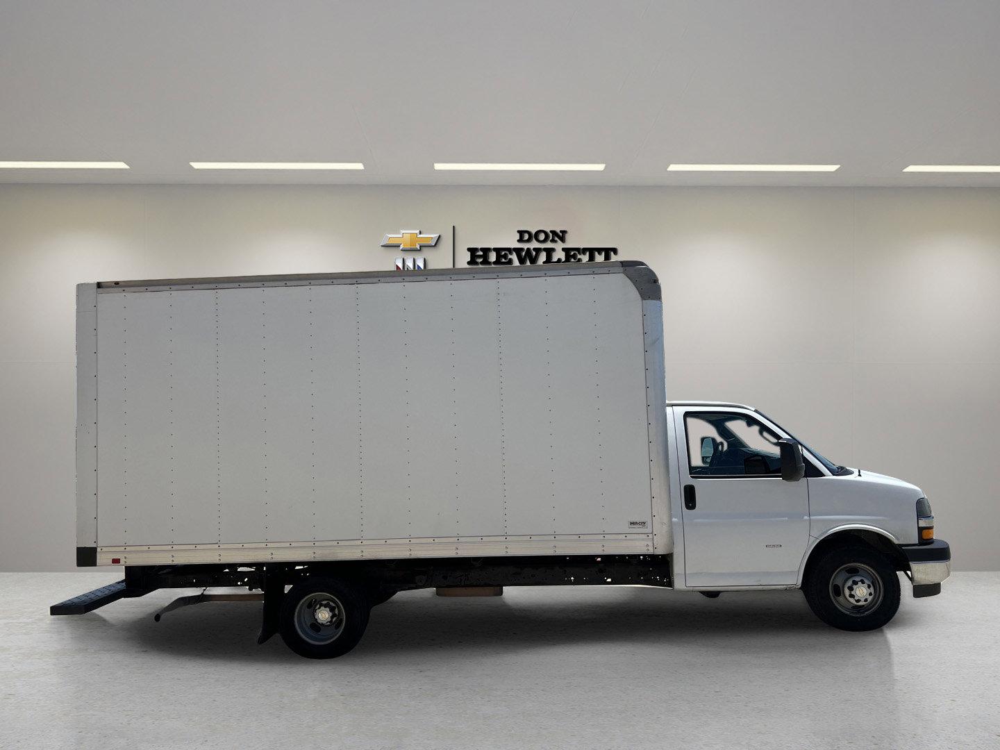 2021 Chevrolet Express Cutaway 3500 Vehicle Photo in GEORGETOWN, TX 78626-7508