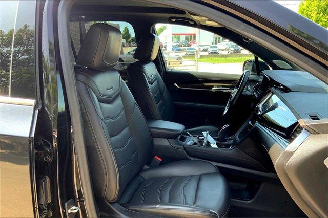 2022 Cadillac XT6 Vehicle Photo in KANSAS CITY, MO 64114-4545