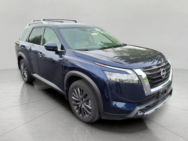 2022 Nissan Pathfinder Vehicle Photo in Oshkosh, WI 54904
