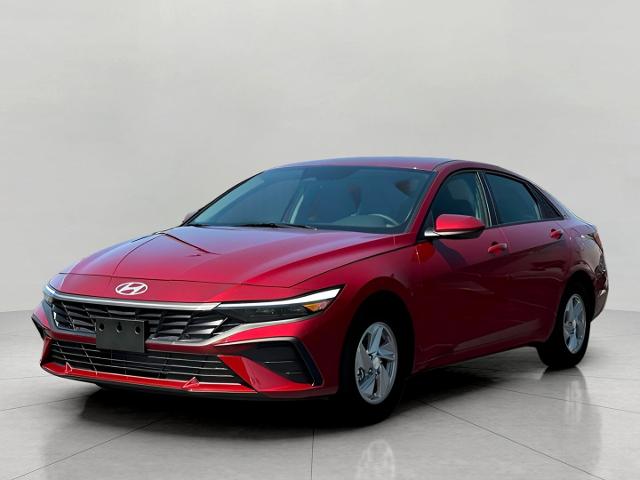 2025 Hyundai ELANTRA Vehicle Photo in Green Bay, WI 54304