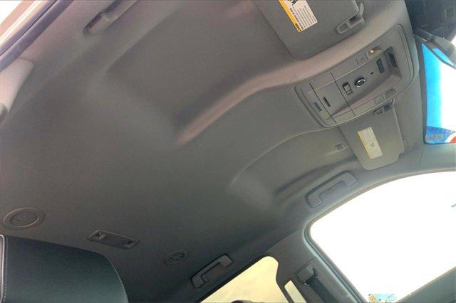 2018 Chevrolet Suburban Vehicle Photo in KANSAS CITY, MO 64114-4502