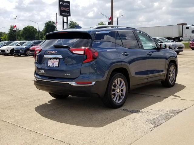 2024 GMC Terrain Vehicle Photo in ELYRIA, OH 44035-6349