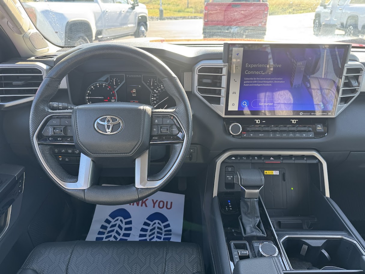 2022 Toyota Tundra 4WD Vehicle Photo in BOONVILLE, IN 47601-9633