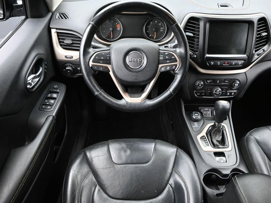 2016 Jeep Cherokee Vehicle Photo in Marion, IA 52302