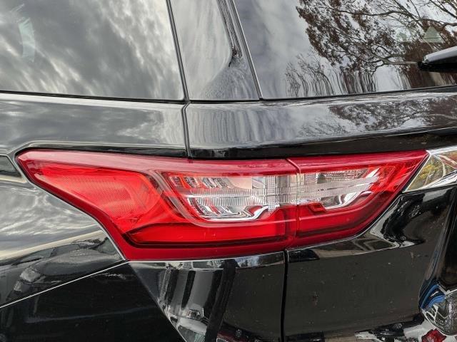 2021 Chevrolet Traverse Vehicle Photo in SAINT JAMES, NY 11780-3219