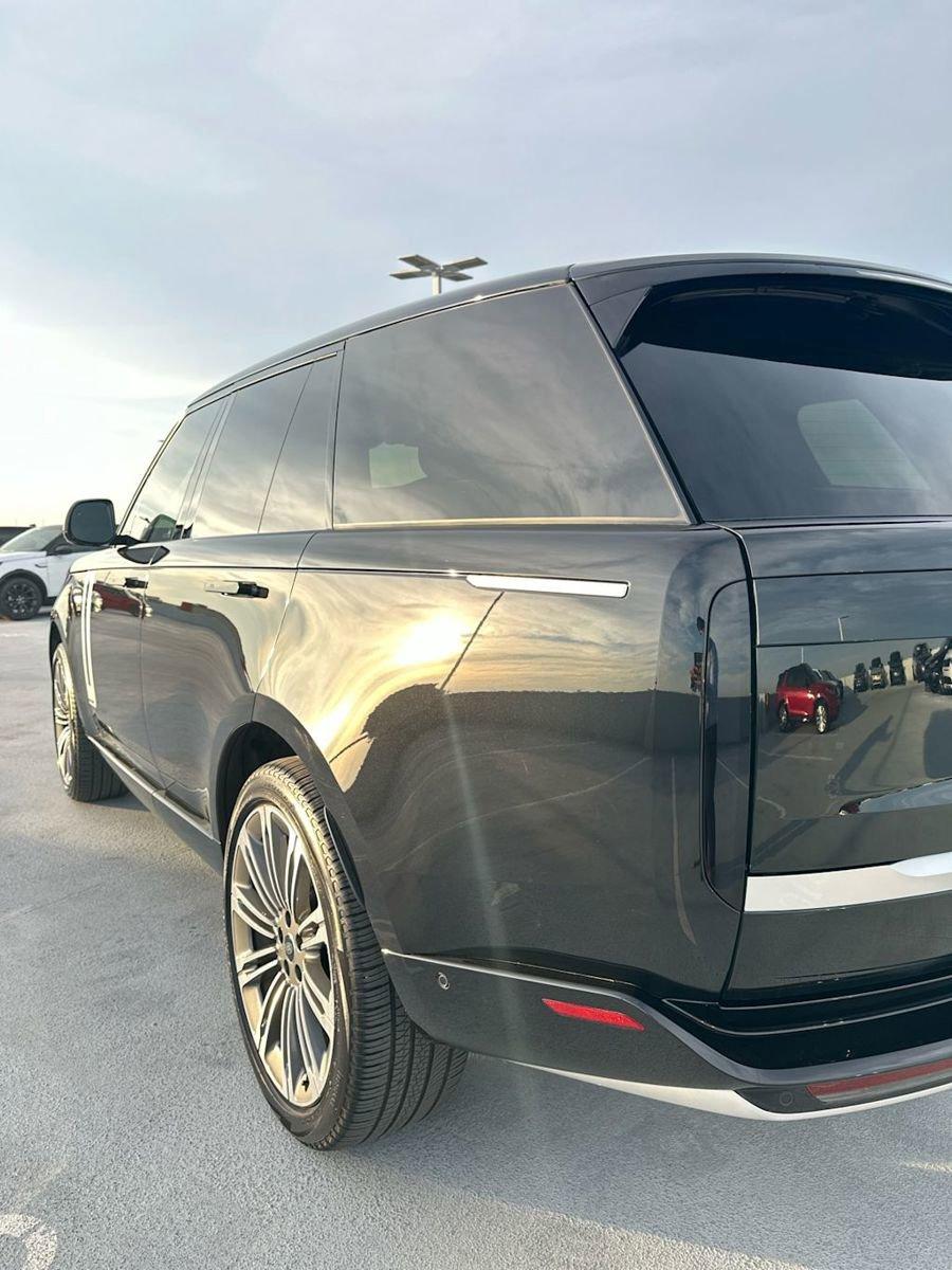 2024 Range Rover Vehicle Photo in AUSTIN, TX 78717