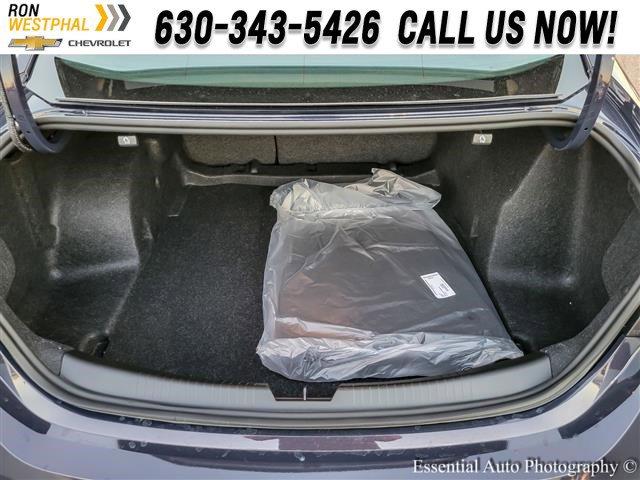 2025 Chevrolet Malibu Vehicle Photo in AURORA, IL 60503-9326