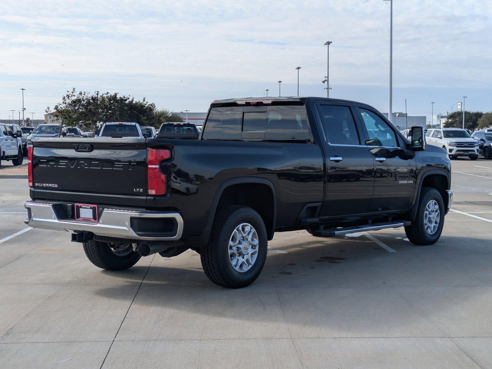 2025 Chevrolet Silverado 3500 HD Vehicle Photo in CORPUS CHRISTI, TX 78412-4902